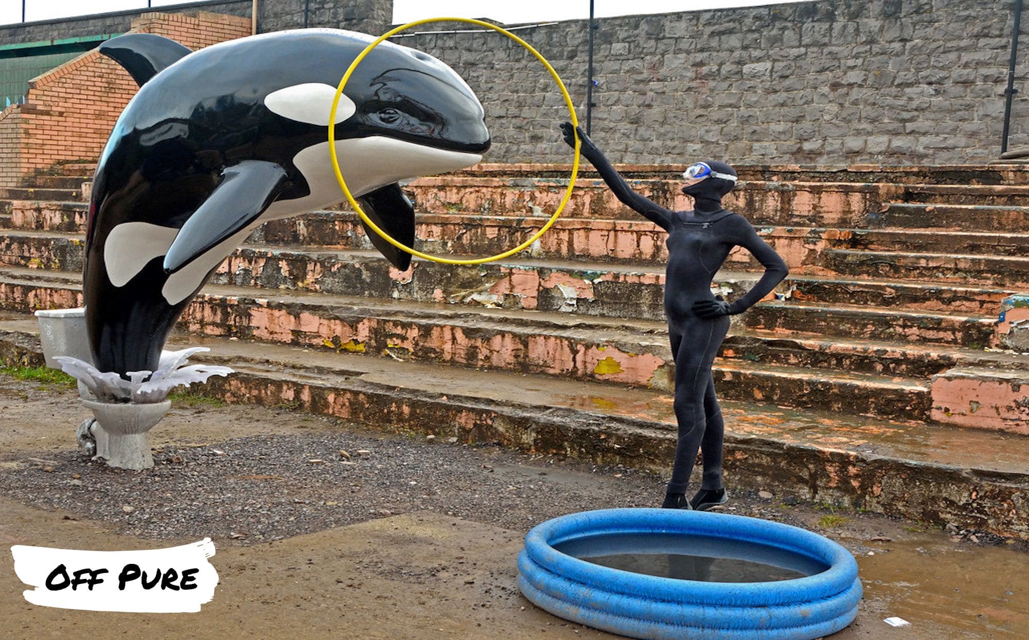 orque-banksy-dismaland