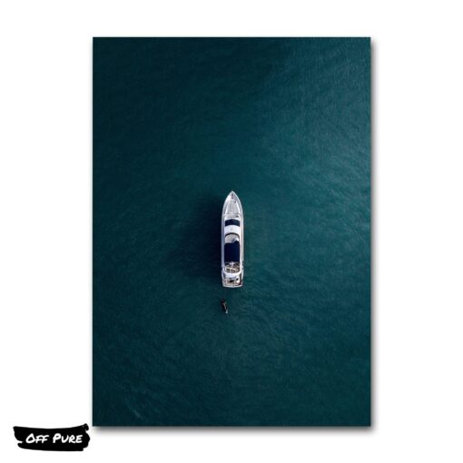 poster-yacht-alone-at-sea